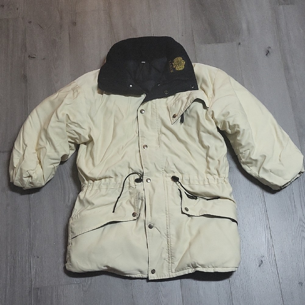 Cream Puffer Jacket with Black Collar - Lightweight Warmth